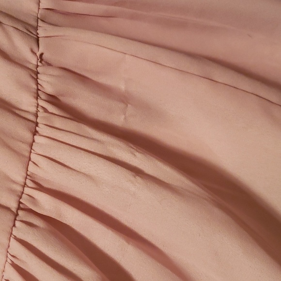 pale pink sleeves dress - Picture 3 of 4